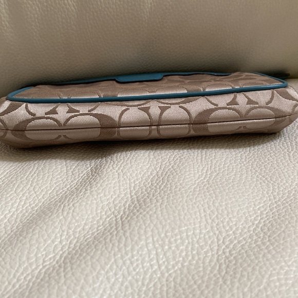 Coach Wristlet - Picture 7 of 9